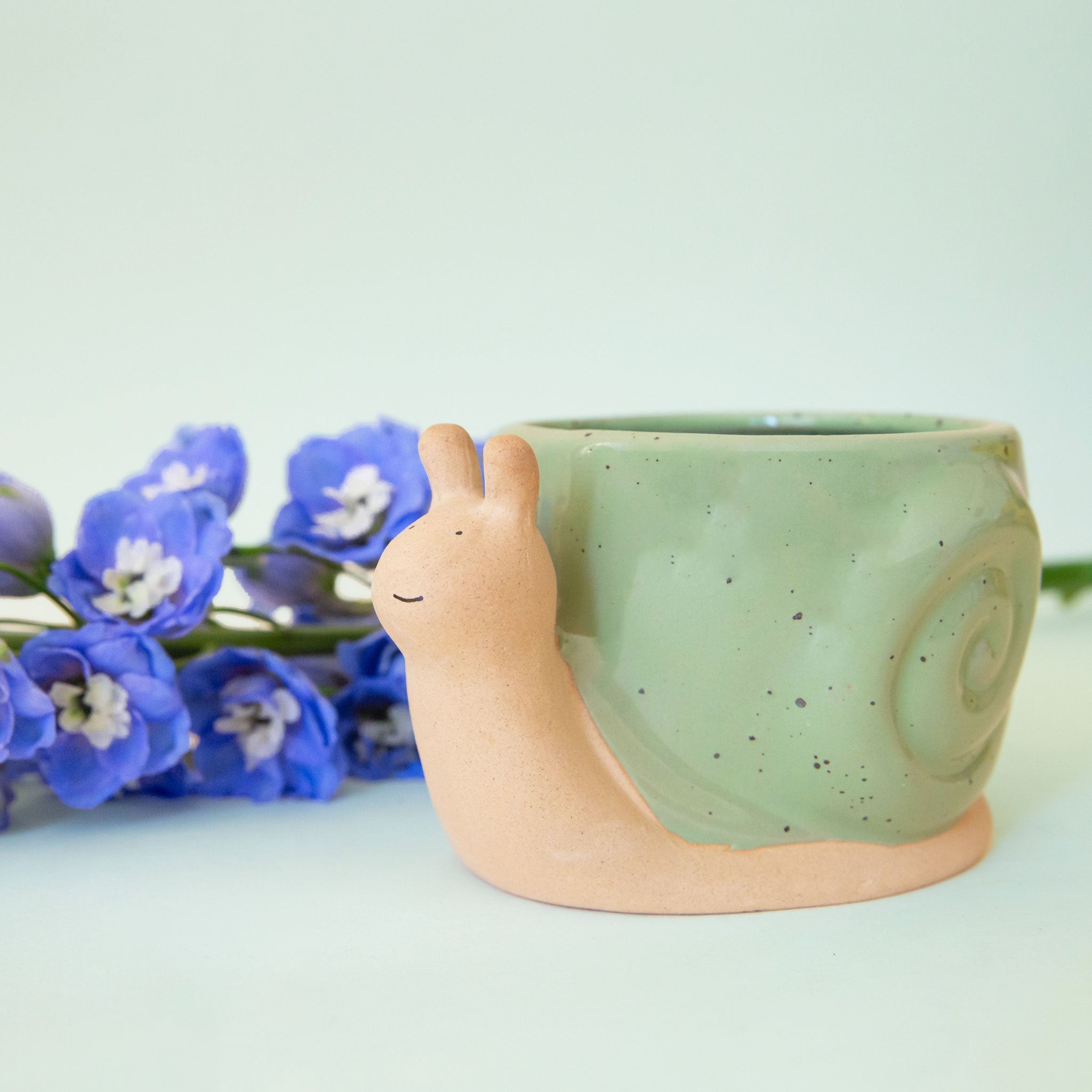 snail plant pot Snail Planter