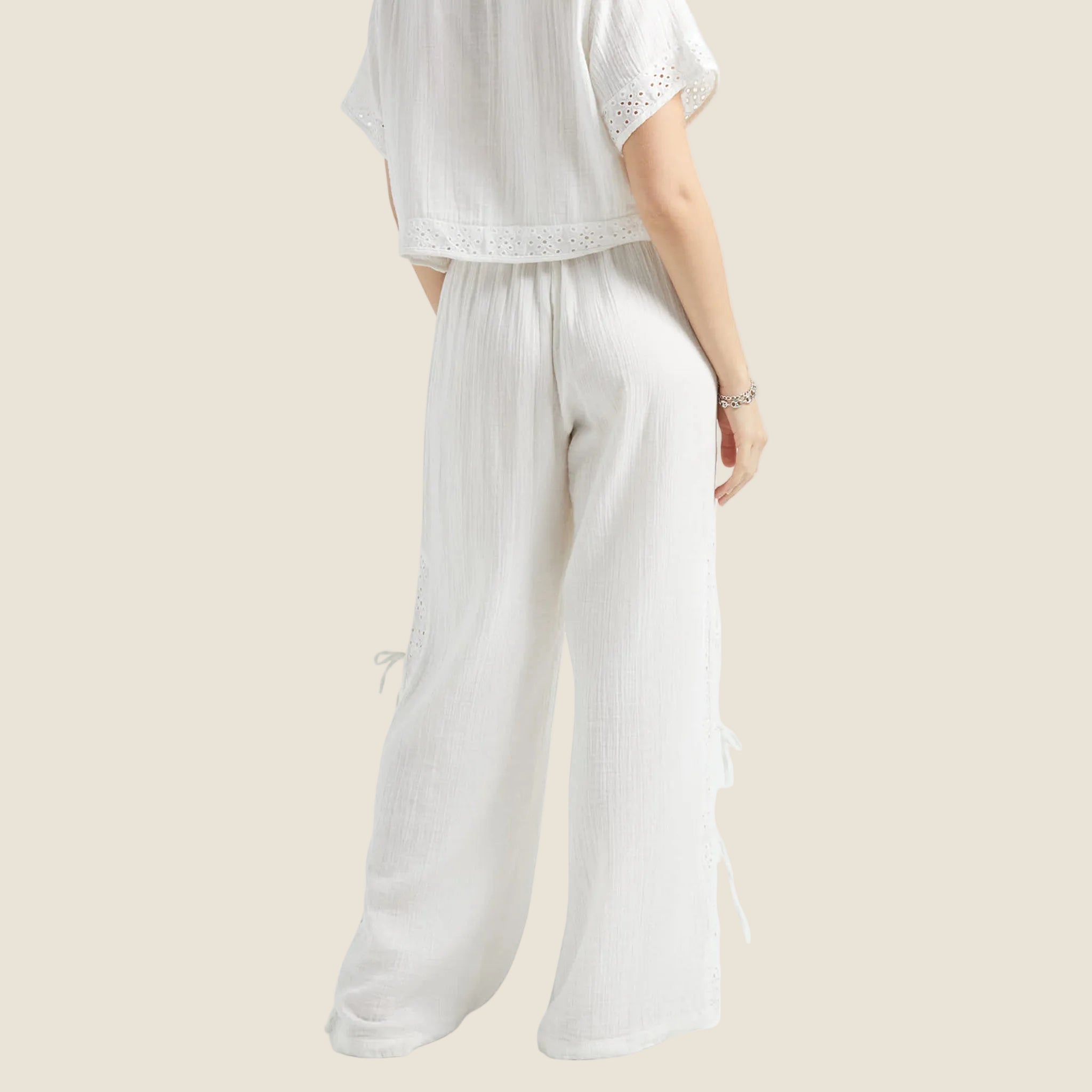 Seaside Eyelet Wide Leg Pants – Pigment