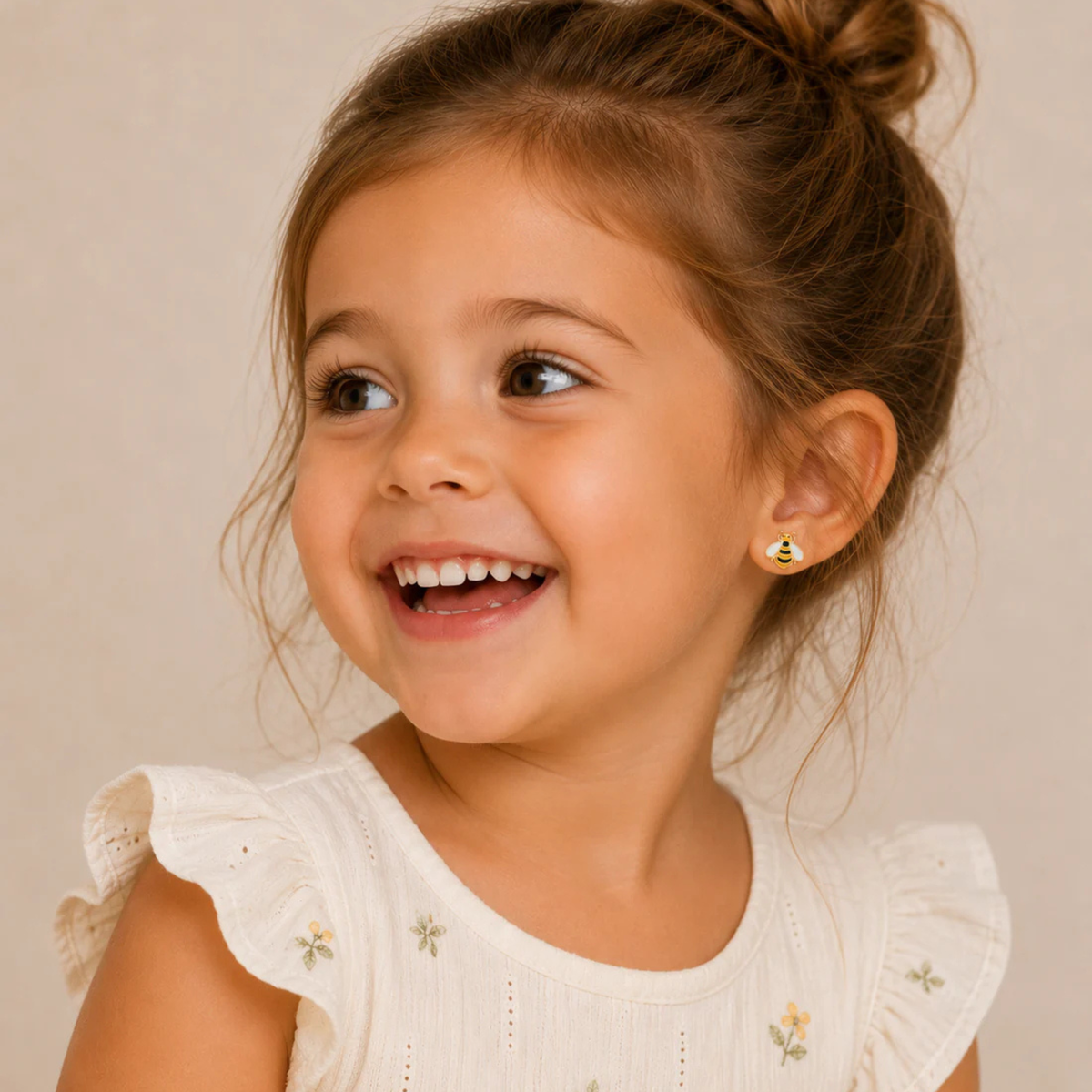 Bumble_Bee_Enamel_Flat_Back_Kids_Earrings