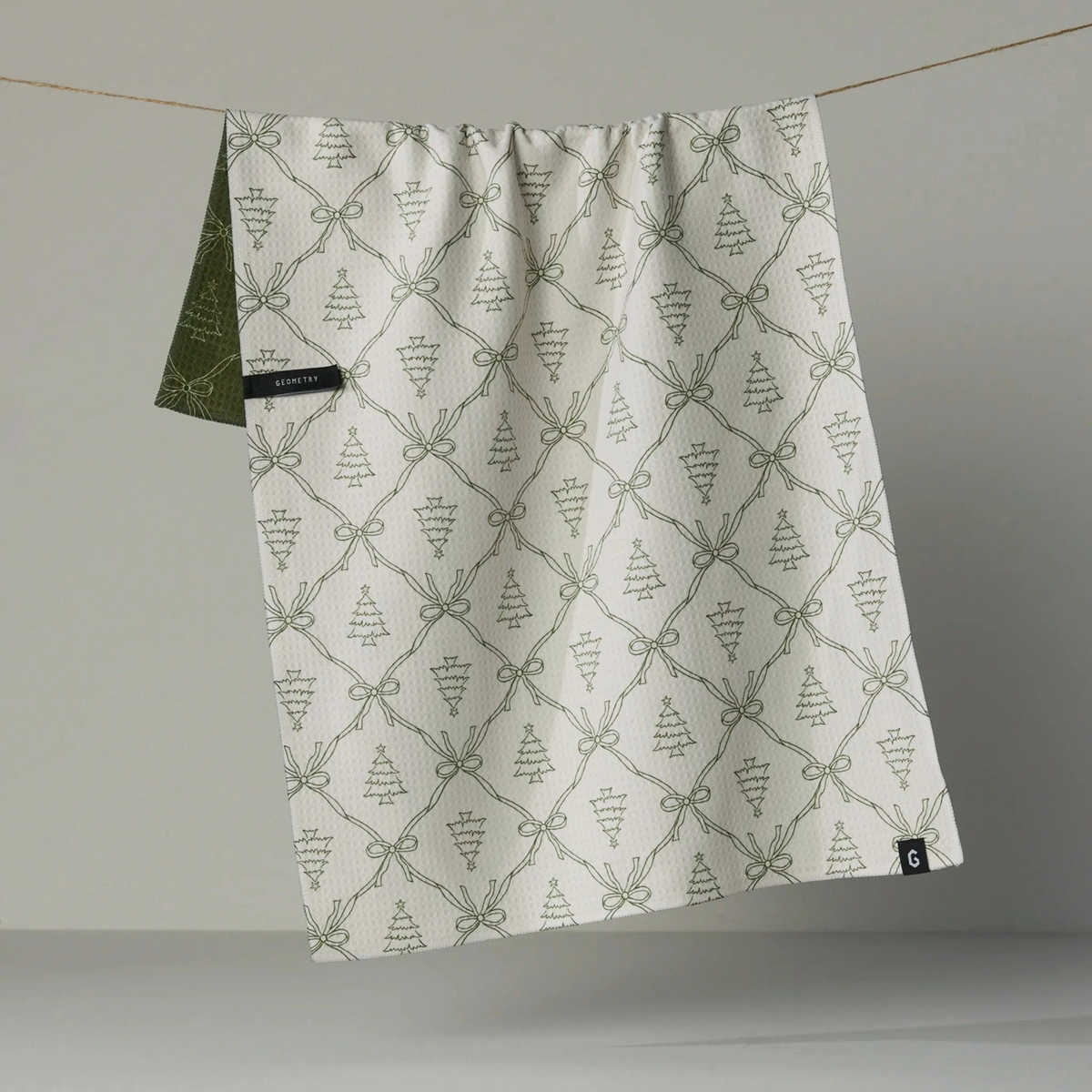 Cedar_Bows_Luxe_Kitchen_Towel_