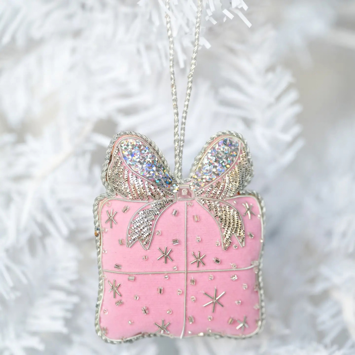 Pink_Present_Christmas_Ornament