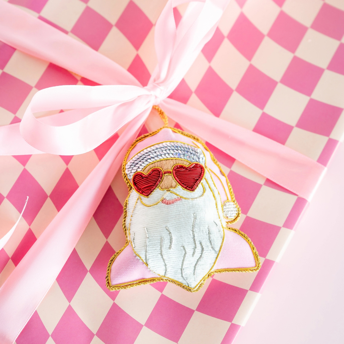 Santa_Christmas_Ornament__Pink
