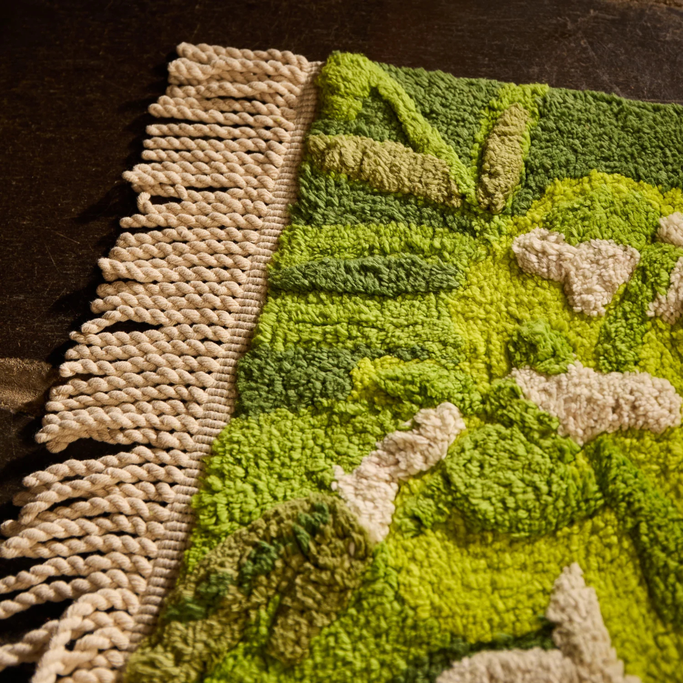 a gren floral print bath runner