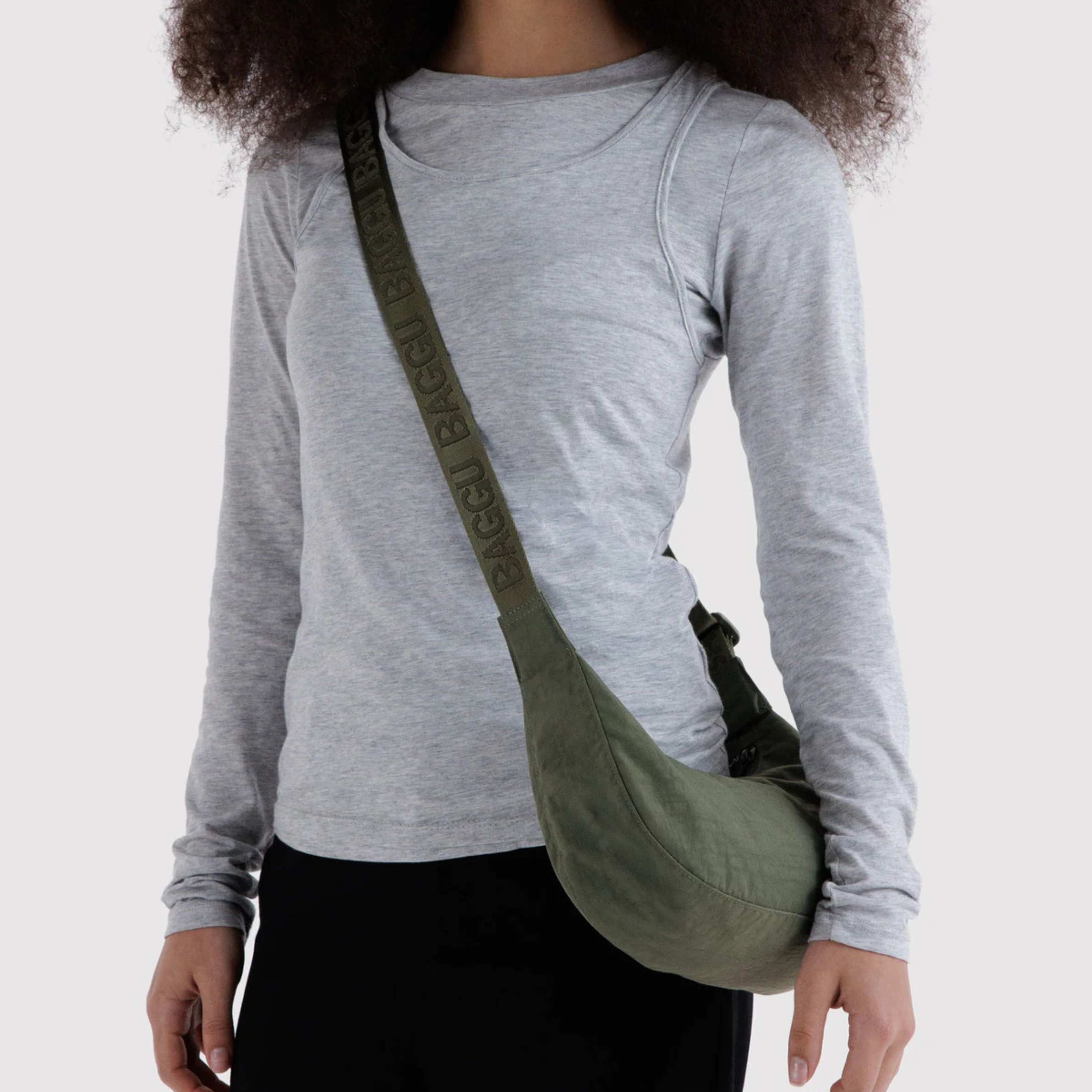 Small Crescent Bag Caper