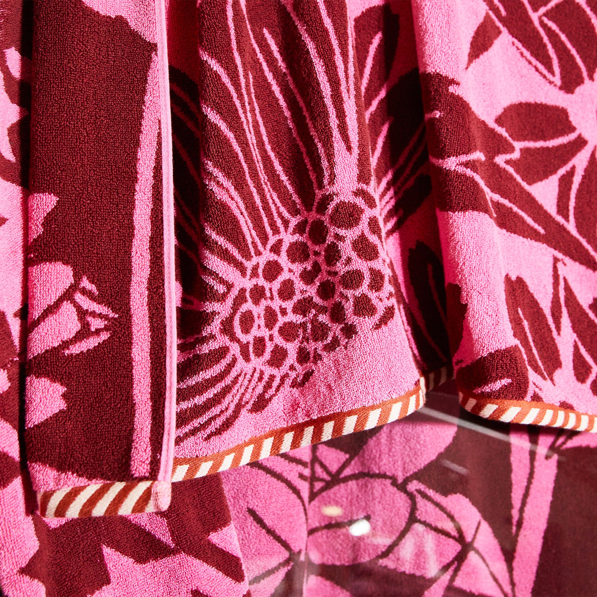 Benita Bath Sheet | Cosmos