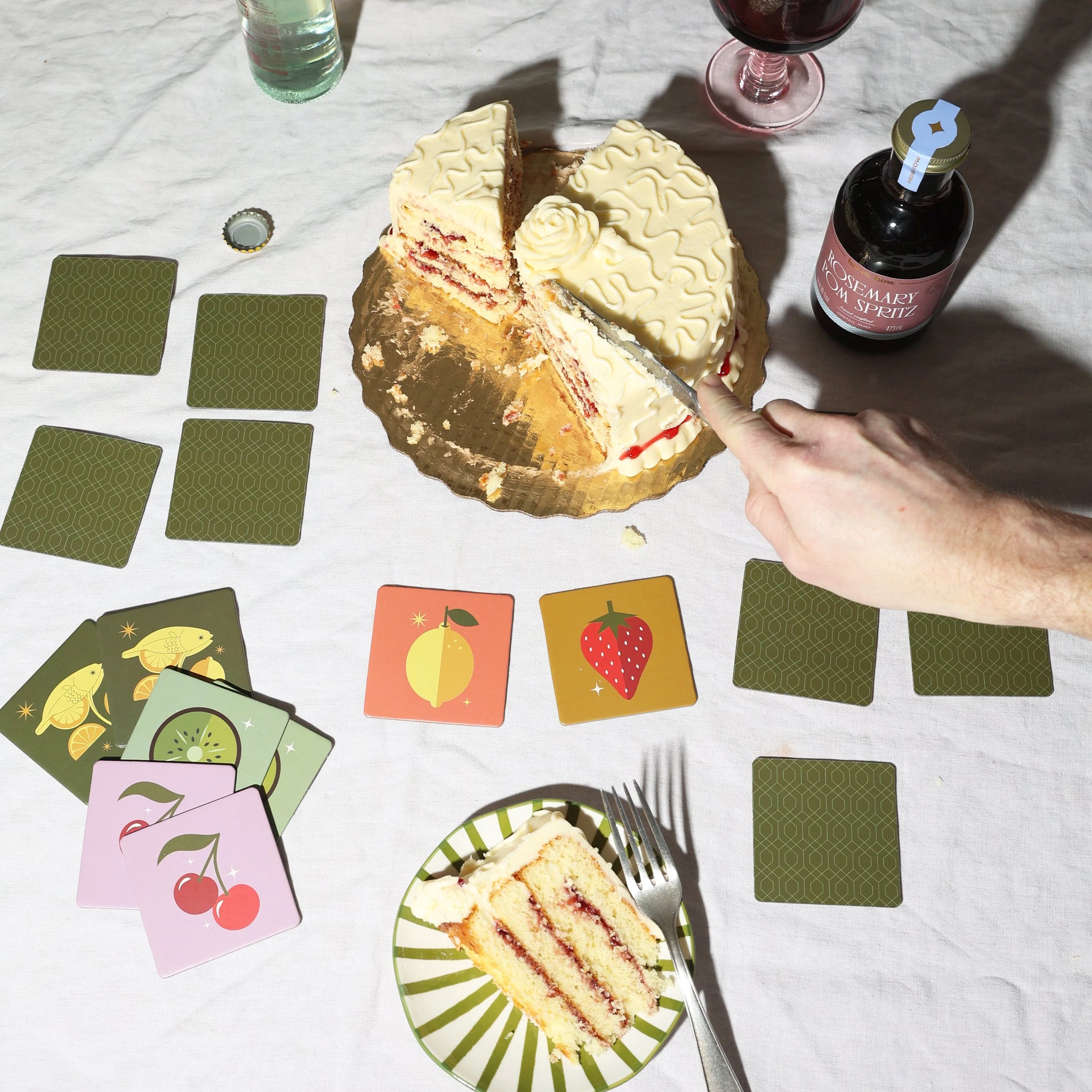 A set of cocktail memory games. 