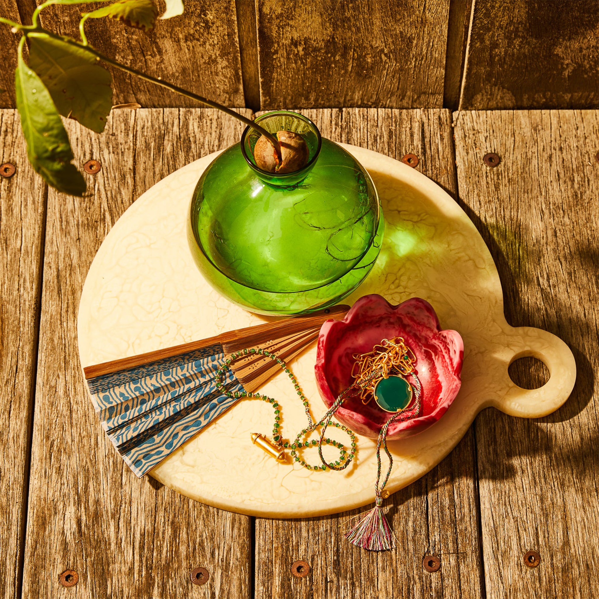 An ivory circle shaped resin board.