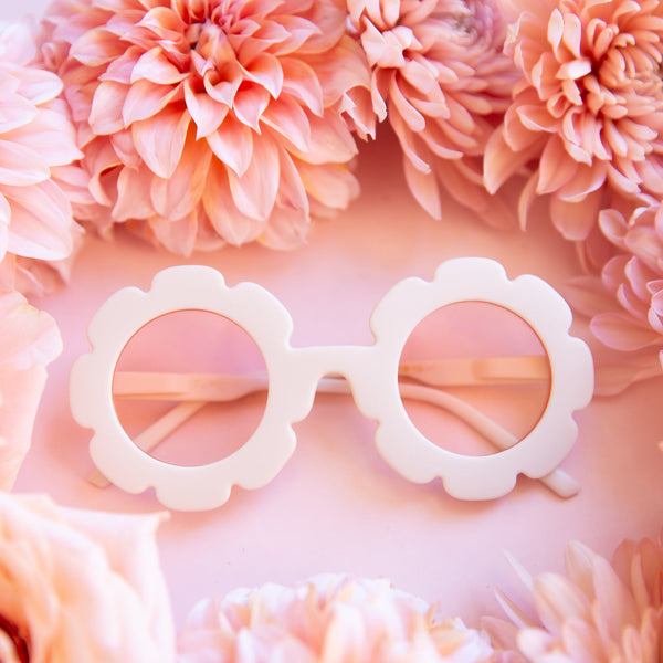 Flower Sunglasses White – Pigment display picture 1
