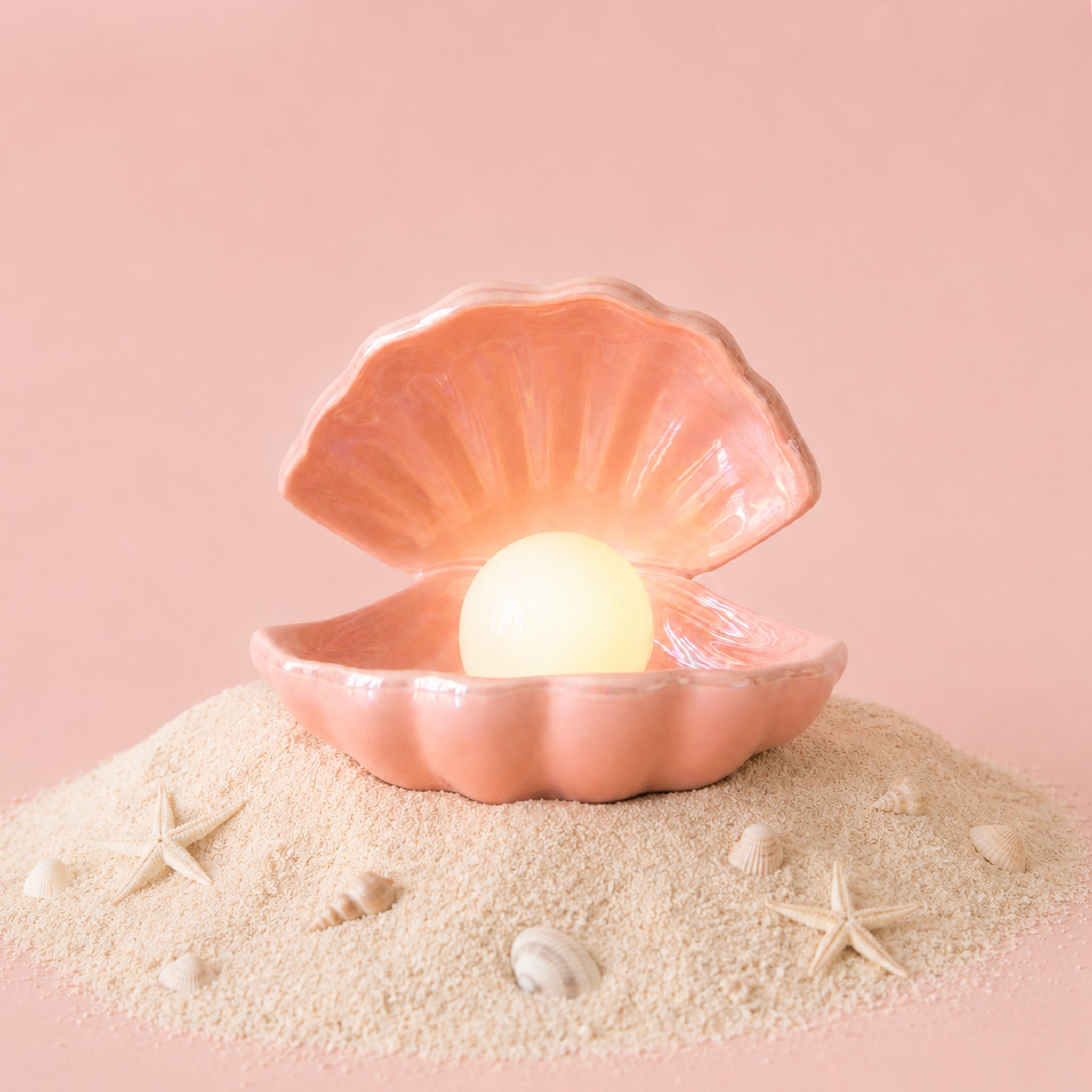 Pink shell shaped night light. 