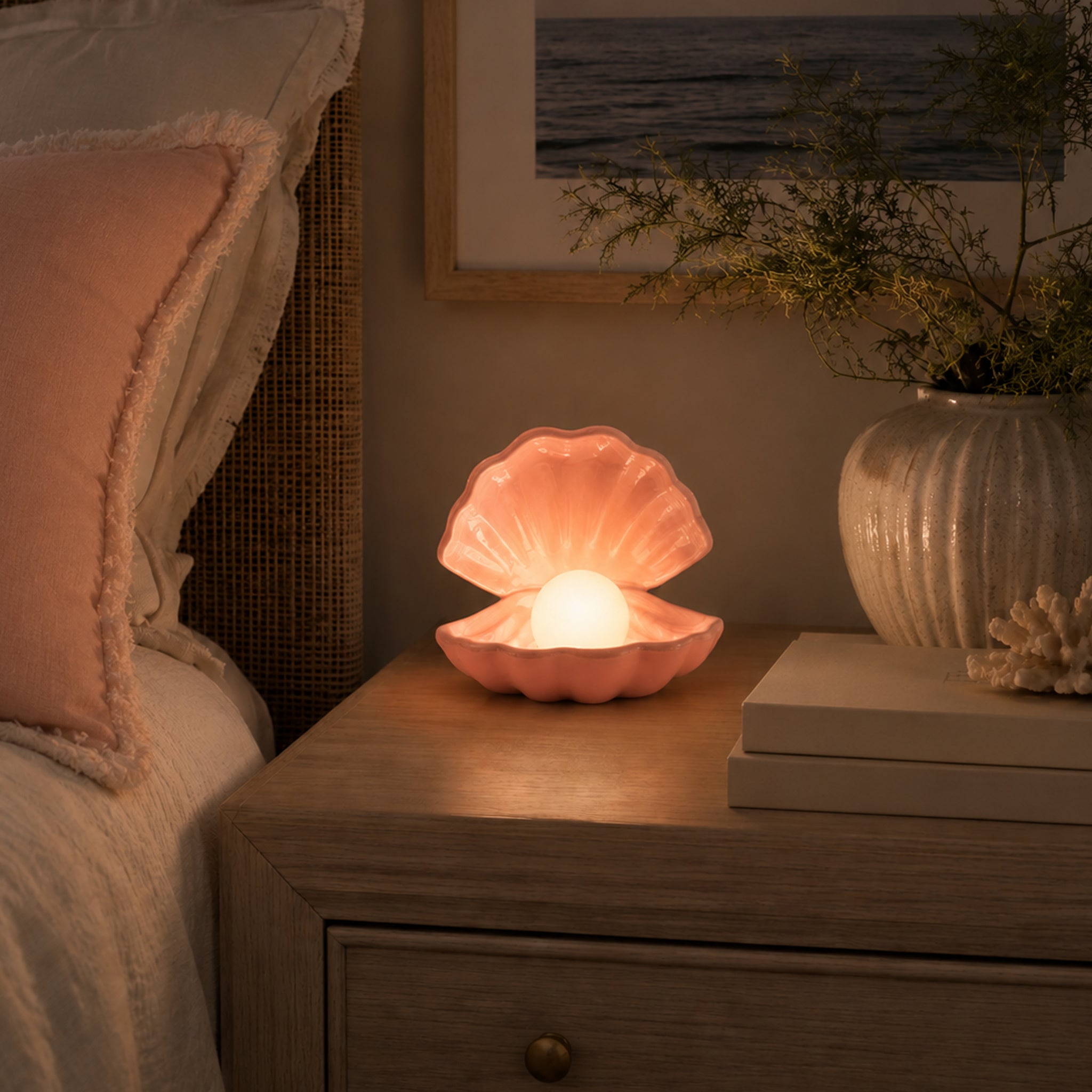 Pink shell shaped night light. 